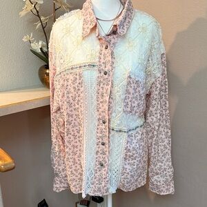 NWT POL Pink and Cream Floral Button Down Shirt
